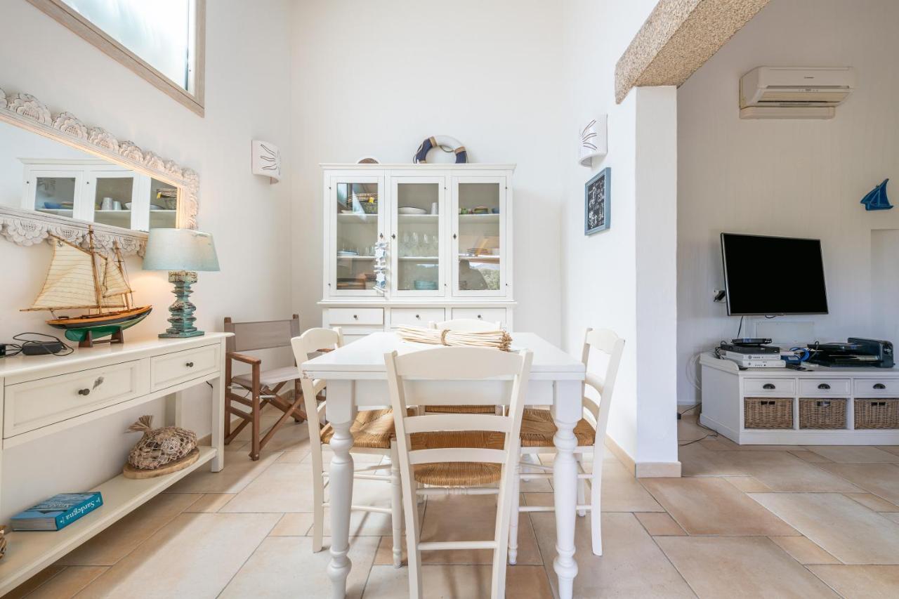 Casa Vacanza Il Bouganville ヴィッラシミーウス エクステリア 写真