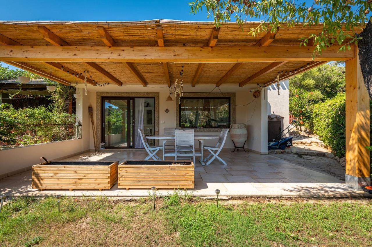 Casa Vacanza Il Bouganville ヴィッラシミーウス エクステリア 写真