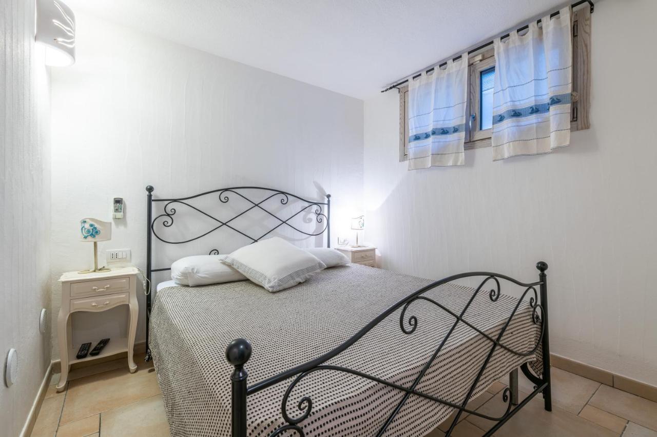 Casa Vacanza Il Bouganville ヴィッラシミーウス エクステリア 写真